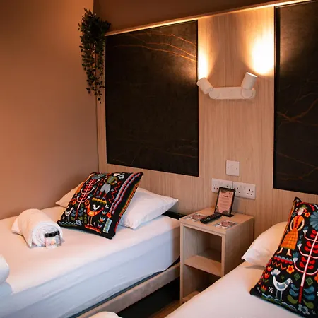 Gardiner House Hostel-3
